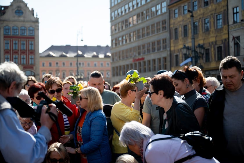 Inauguracja konkursu Ukwiecamy Wrocław w kolorach Wrocławia 2025 na rynku