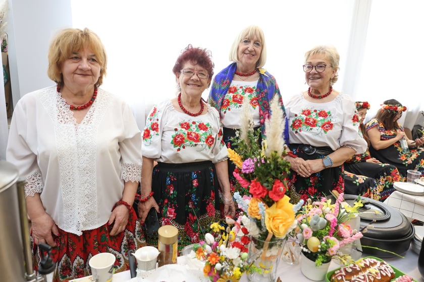 Prezentacja tradycyjnych stołów wielkanocnych i Jarmark Wielkanocny na Zwycięskiej, 12.04.2025