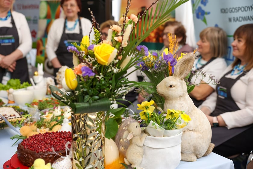 Prezentacja tradycyjnych stołów wielkanocnych i Jarmark Wielkanocny na Zwycięskiej, 12.04.2025