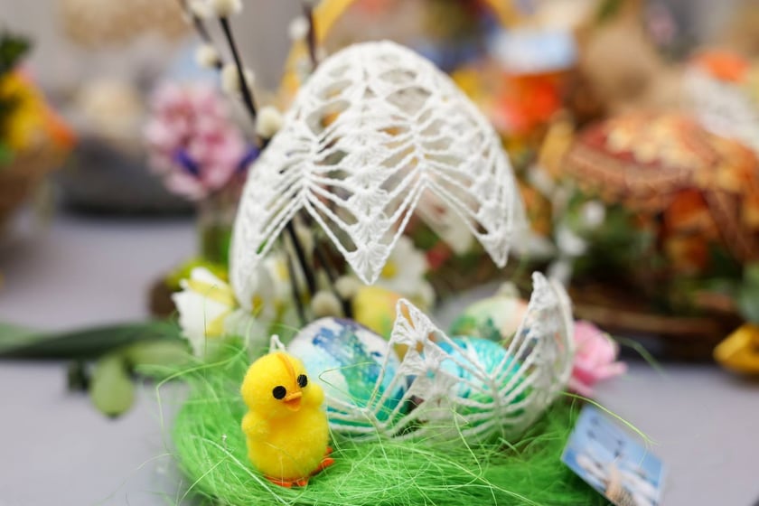 Prezentacja tradycyjnych stołów wielkanocnych i Jarmark Wielkanocny na Zwycięskiej, 12.04.2025