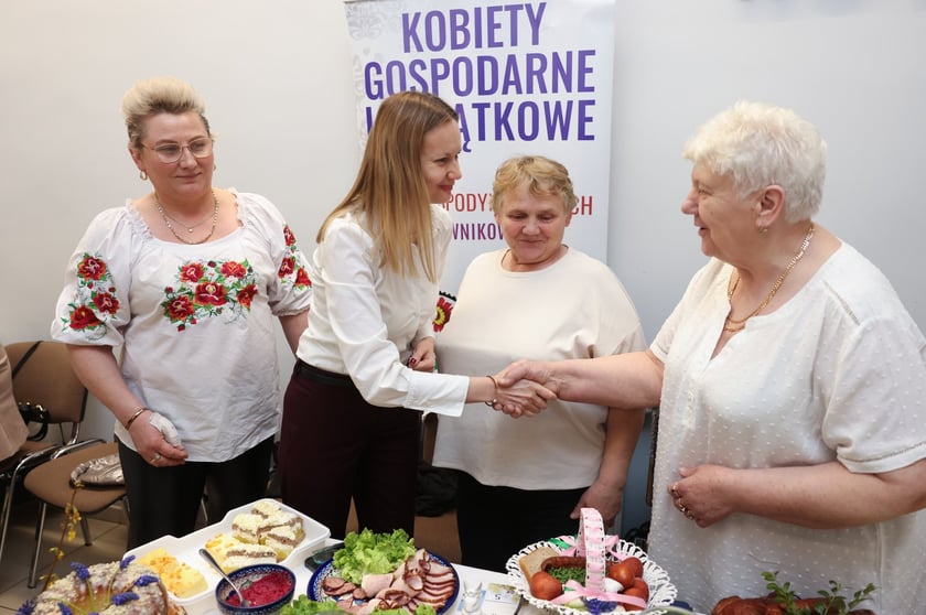 Prezentacja tradycyjnych stołów wielkanocnych i Jarmark Wielkanocny na Zwycięskiej, 12.04.2025