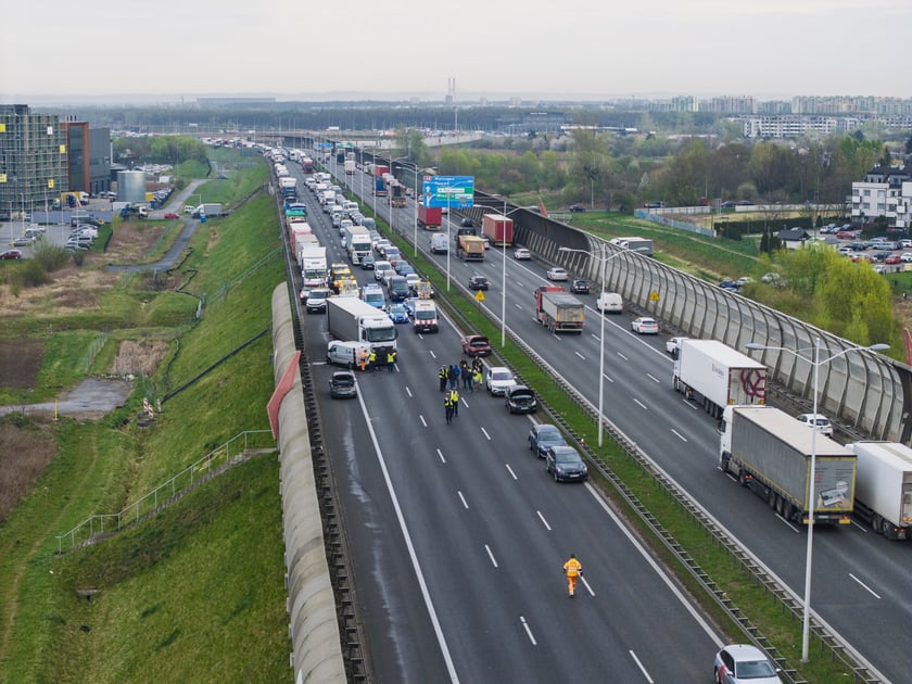 Wypadek na AOW, 14.04.2025