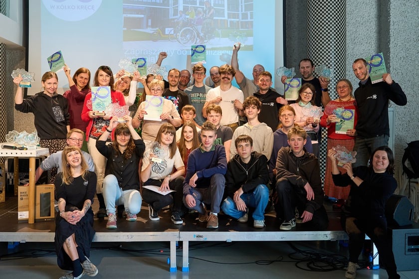 Wręczenie nagr&oacute;d 6. edycji akcji &bdquo;W k&oacute;łko kręcę&rdquo; w Barbarze