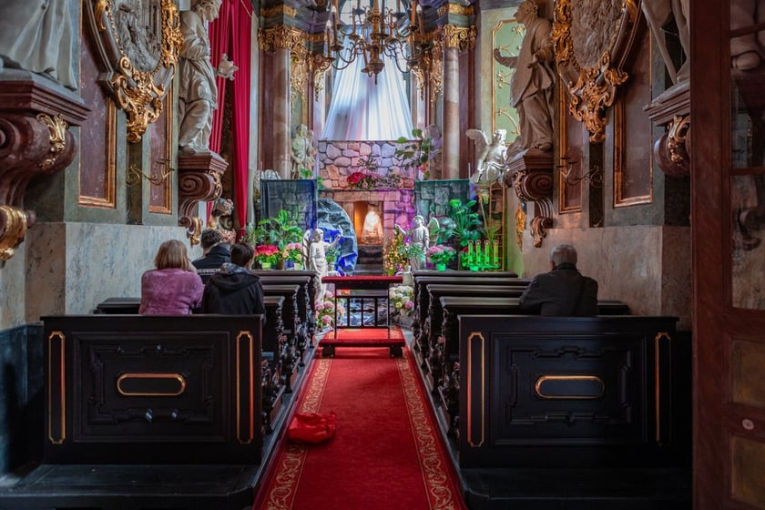 Kości&oacute;ł Rzymskokatolicki pw. Najświętszego Imienia Jezus