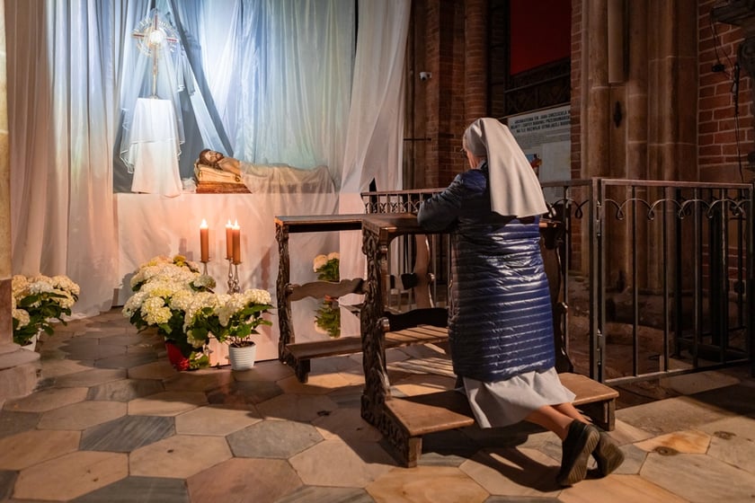 Gr&oacute;b Pański w Katedrze Wrocławskiej &ndash; rzymskokatolicka parafia katedralna pw. Świętego Jana Chrzciciela