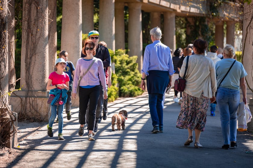 Wrocławianie na spacerach. Park Szczytnicki, Wielkanoc 20.04.2025