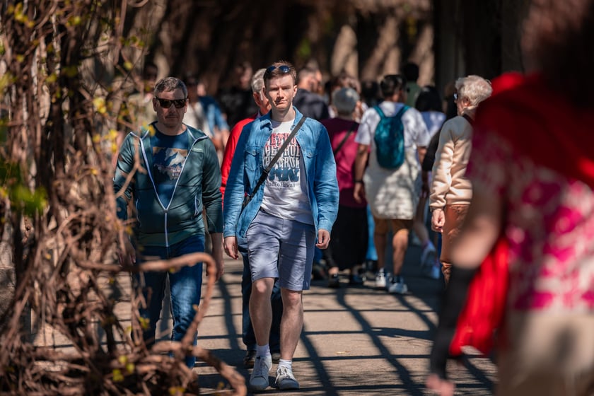 Wrocławianie na spacerach. Park Szczytnicki, Wielkanoc 20.04.2025