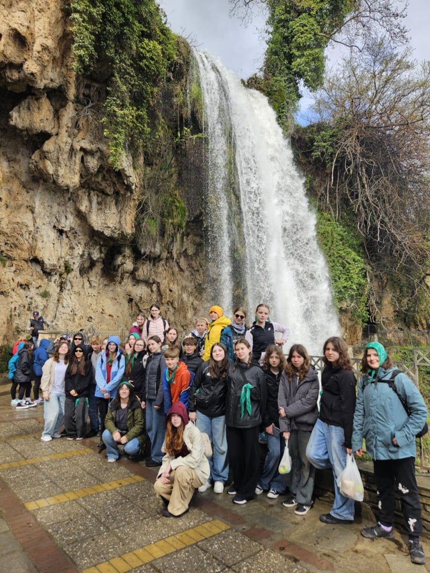 Trzydzieścioro uczniów Szkoły Podstawowej nr 53 we Wrocławiu wzięło udział w projekcie edukacyjnym zrealizowanym w ramach unijnego programu Erasmus+.