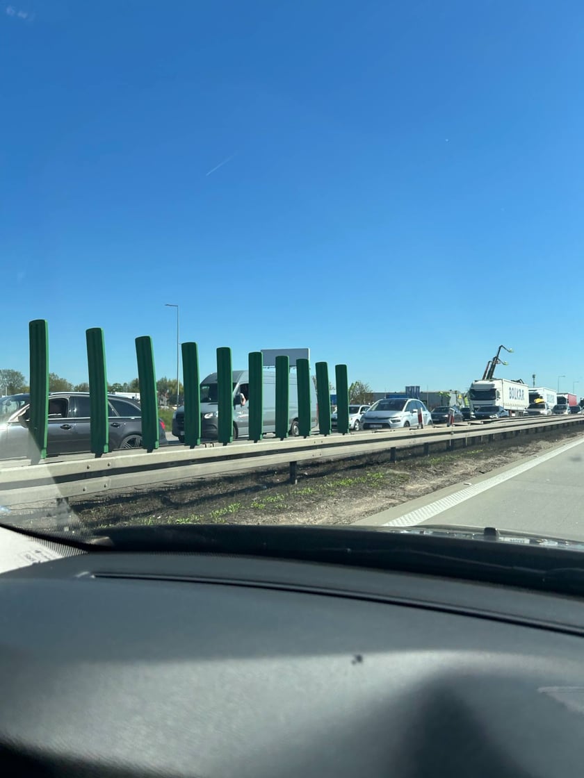 Kolizja na autostradzie A4, w okolicach węzła Wrocław-Południe