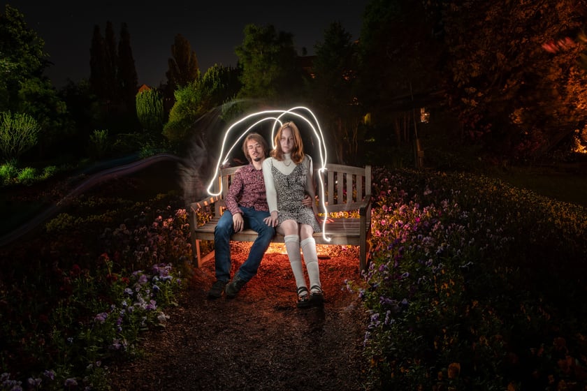 Iluminacje tulipan&oacute;w 2 Ogrodzie Botanicznym 2025