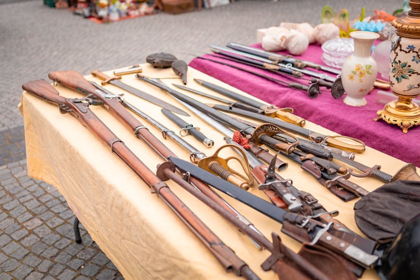 Giełda Staroci pod Iglicą - sobota 10 maja 2025