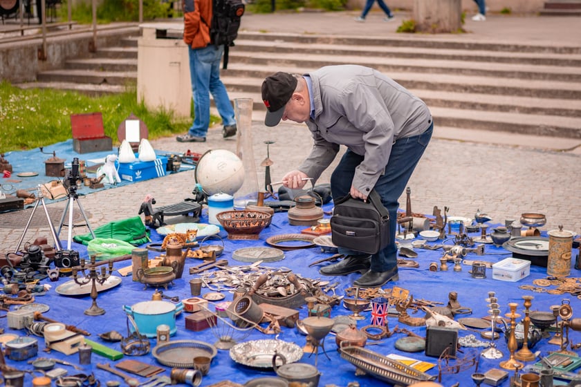 Giełda Staroci pod Iglicą - sobota 10 maja 2025