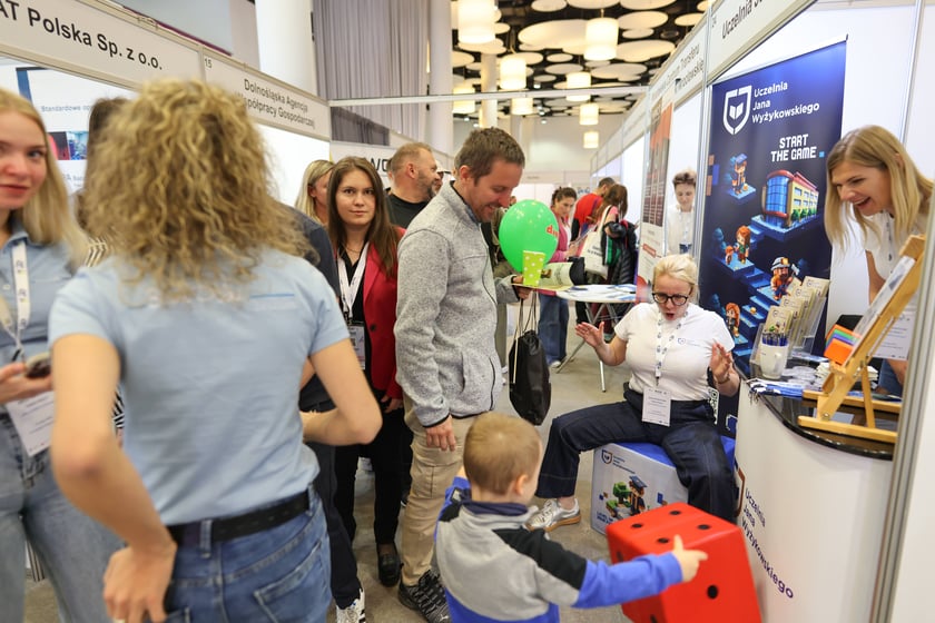 Targi Pracy &bdquo;With EURES to Europe!&rdquo; na Tarczyński Arenie we Wrocławiu