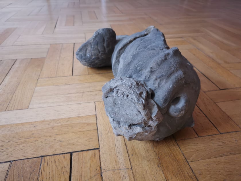 Fragment rzeźby Neptuna - jeden z delfinów