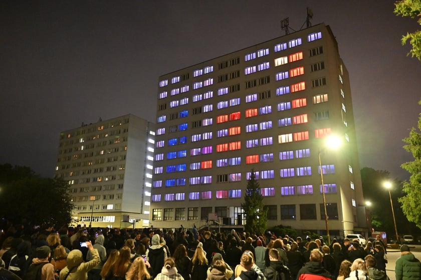 PIWO, czyli Potężny Indeksowany Wyświetlacz Oknowy na Wittigowie. Edycja 2025