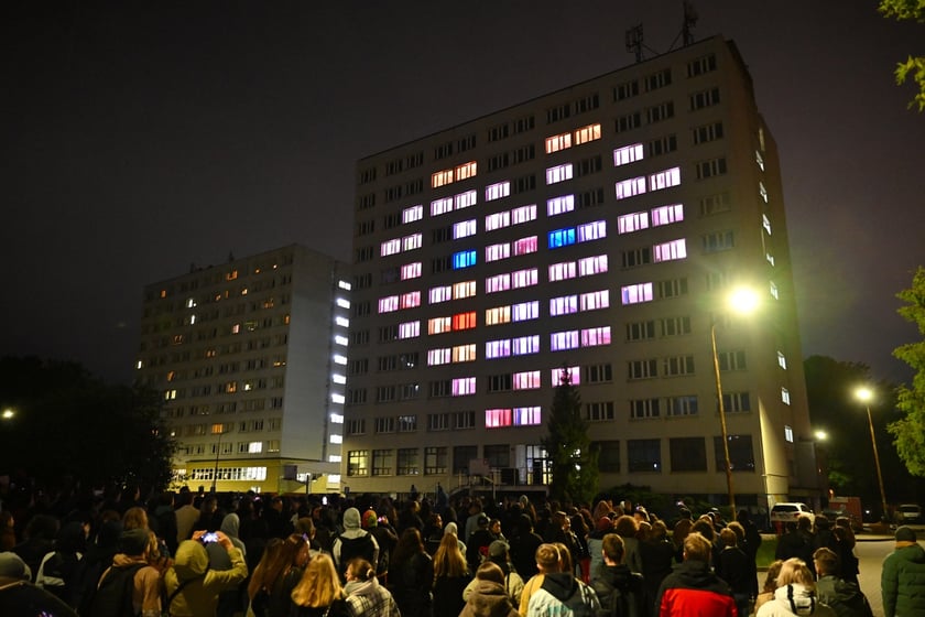 PIWO, czyli Potężny Indeksowany Wyświetlacz Oknowy na Wittigowie. Edycja 2025