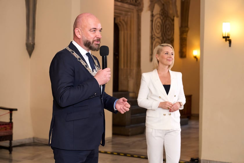 Prezydent odznaczył medalami pary z długoletnim pożyciem