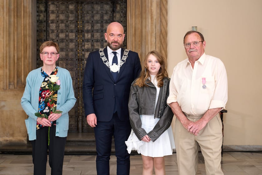 Prezydent odznaczył medalami pary z długoletnim pożyciem