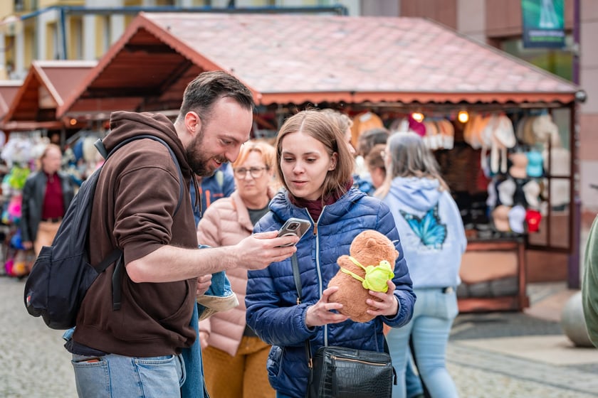 Pierwszy dzień Jarmarku Świętojańskiego na wrocławskim Rynku