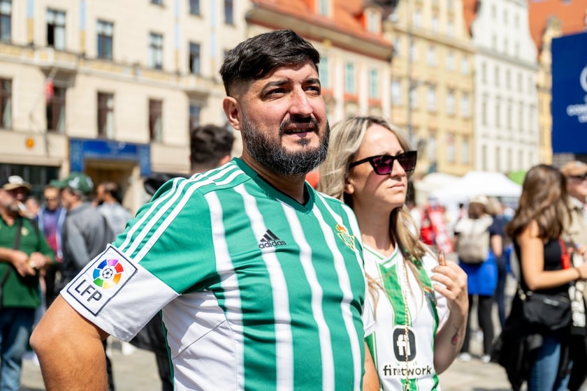 Otwarcie ogólnodostępnej strefy kibica Fan Festival w rynku