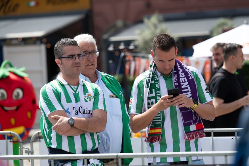 Otwarcie ogólnodostępnej strefy kibica Fan Festival w rynku