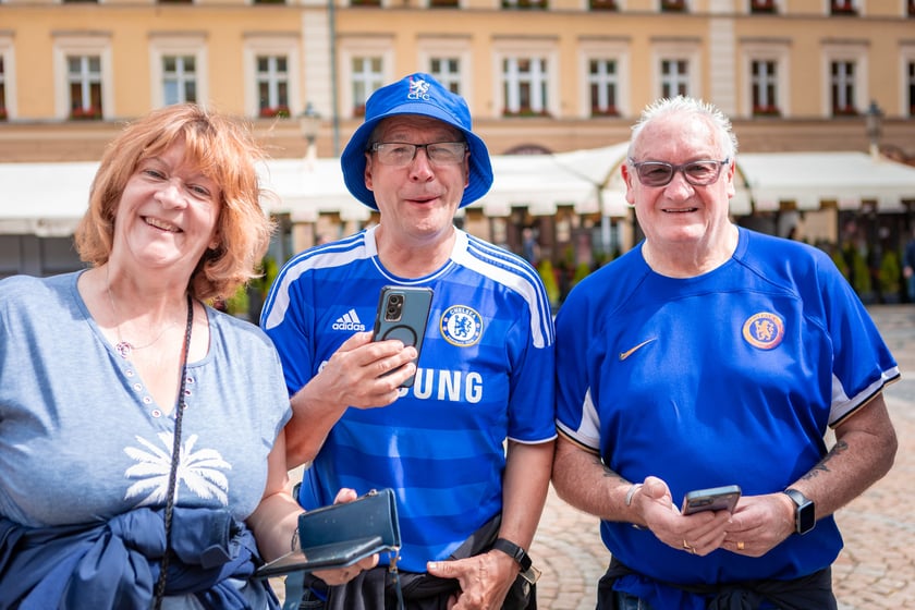 Kibice na wrocławskim Rynku. 28.05.2025