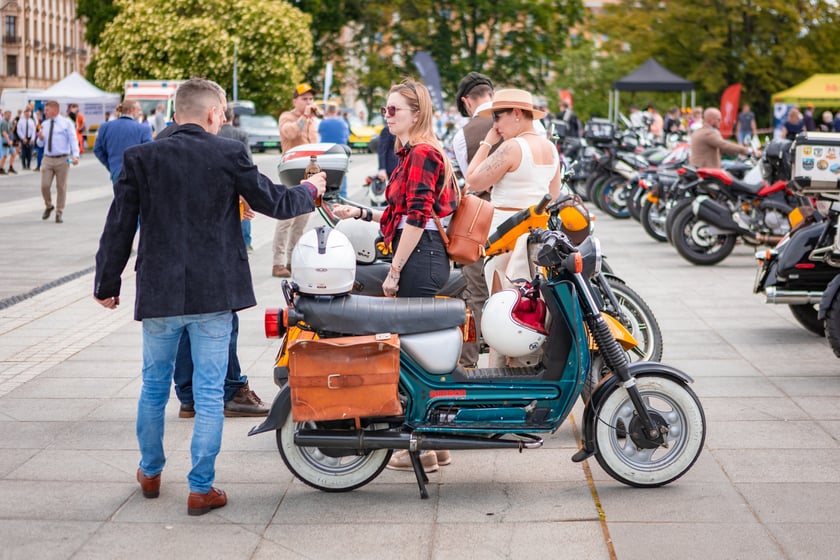 Distinguished Gentleman's Ride - stylowe i klasyczne motocykle przejechały przez Wrocław - 1 czerwca 2025 r.