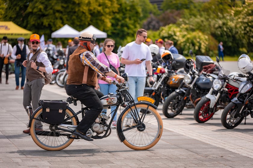 Distinguished Gentleman's Ride - stylowe i klasyczne motocykle przejechały przez Wrocław - 1 czerwca 2025 r.