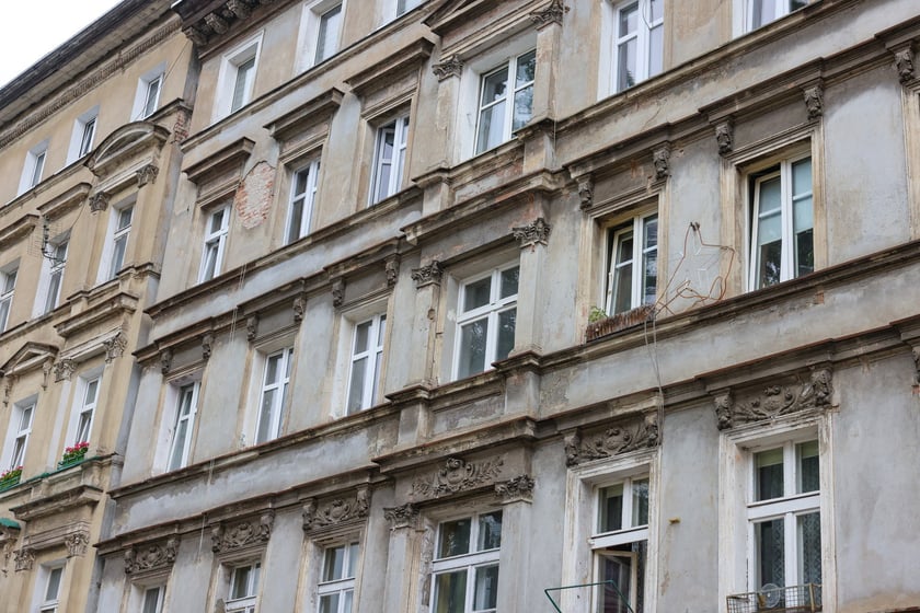 Budynki i spotkanie na Ołbinie, Sępa-Szarzyńskiego 59