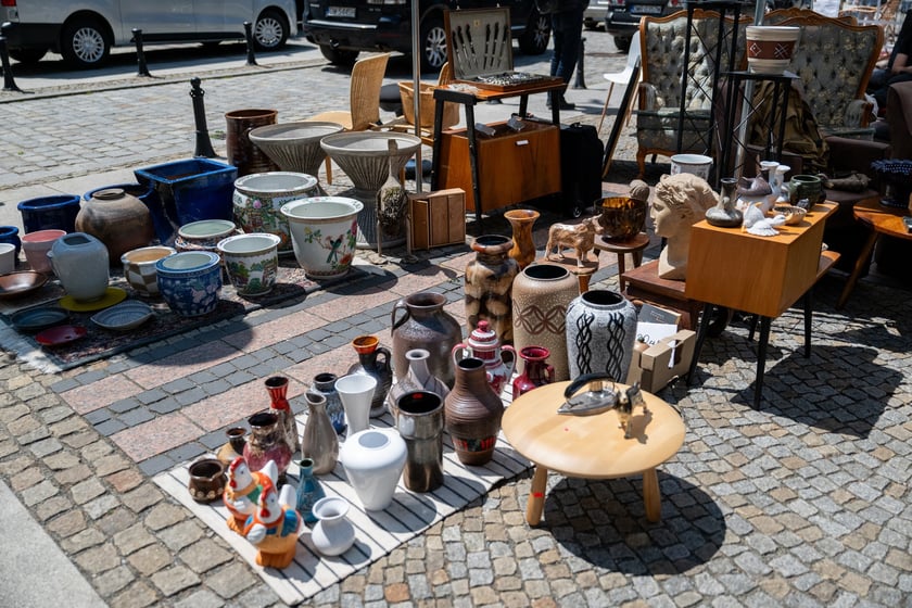 Giełda Staroci w okolicach Rynku, przy Kościele św. Marii Magdaleny na skwerze przy rogu ulic Szewskiej i Wita Stwosza- 12-15 czerwca