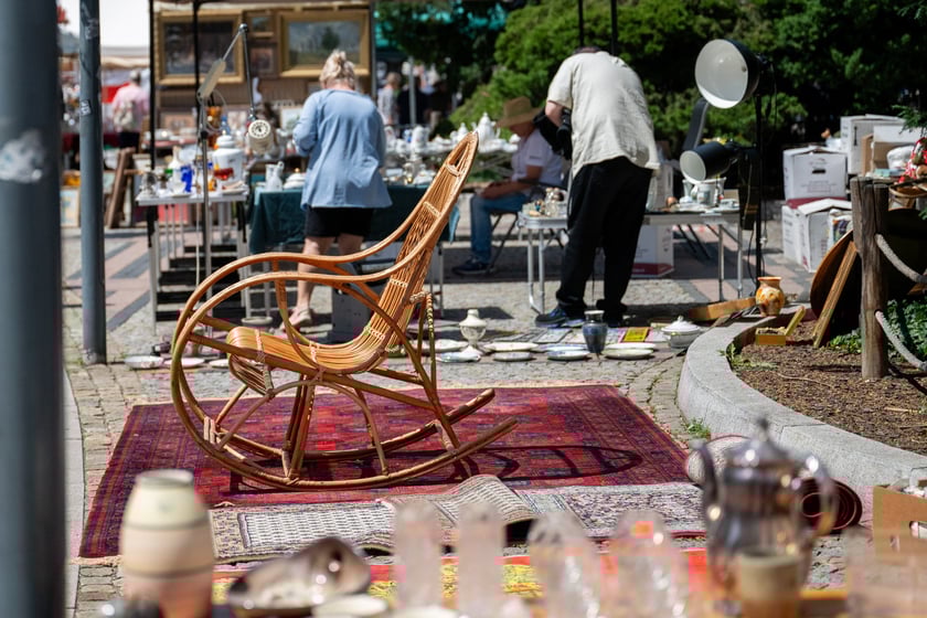 Giełda Staroci w okolicach Rynku, przy Kościele św. Marii Magdaleny na skwerze przy rogu ulic Szewskiej i Wita Stwosza- 12-15 czerwca