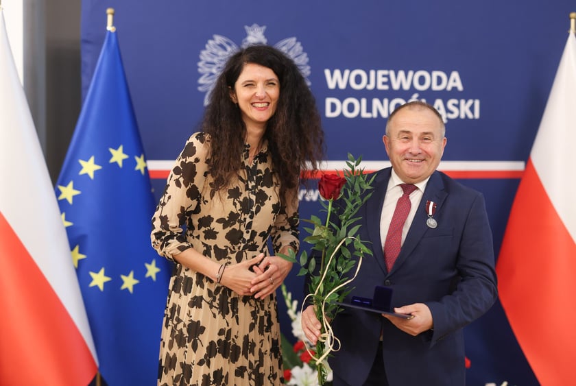 Wręczenie odznak samorządowcom w urzędzie wojewódzkim (16 czerwca 2025)