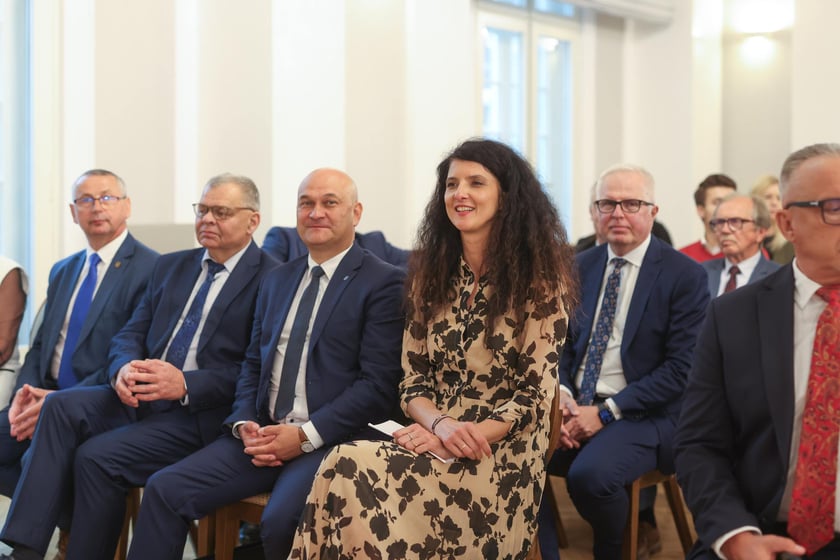 Wręczenie odznak samorządowcom w urzędzie wojewódzkim (16 czerwca 2025)