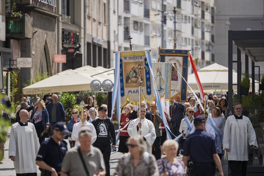 Boże Ciało 2025, uroczysta procesja