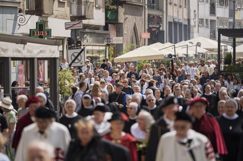 Boże Ciało 2025, uroczysta procesja