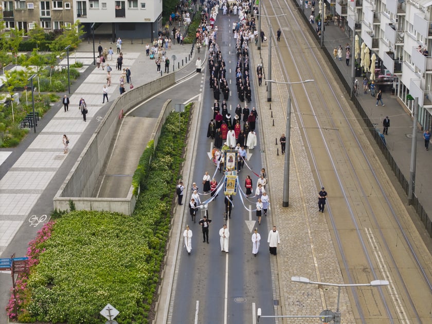Boże Ciało 2025, uroczysta procesja