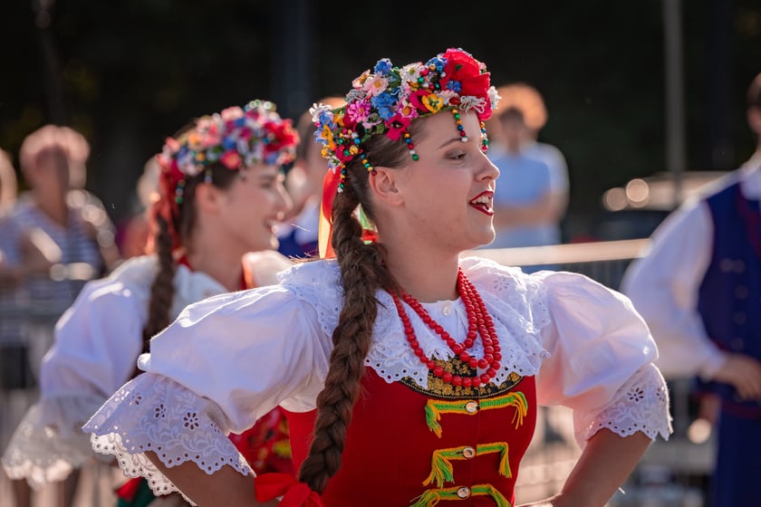 Pierwsza Wrocławska (świętojańska) Potańc&oacute;wka na placu Wolności