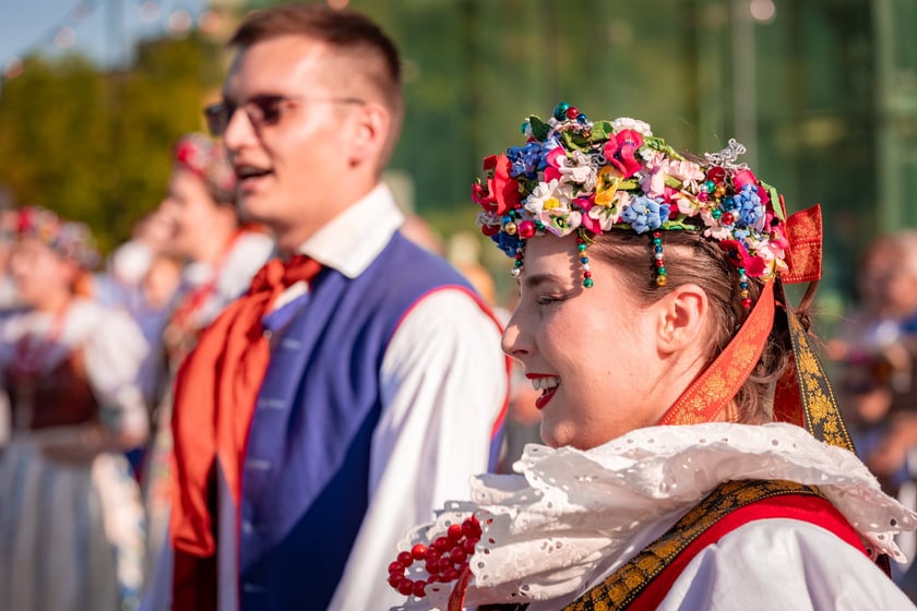 Pierwsza Wrocławska (świętojańska) Potańc&oacute;wka na placu Wolności