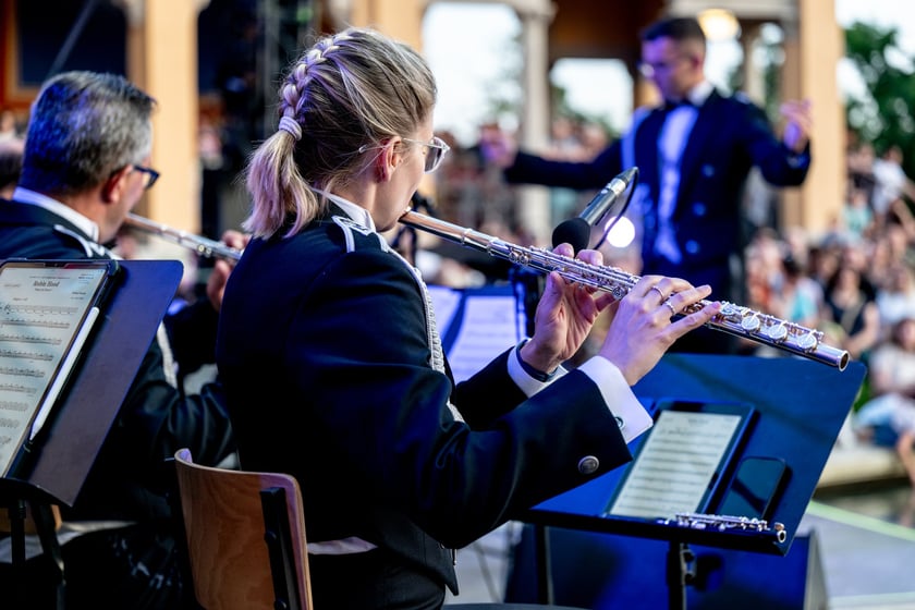 Na Bastionie Sakwowym tłumy meloman&oacute;w. Koncert muzyki filmowej oczarował publiczność