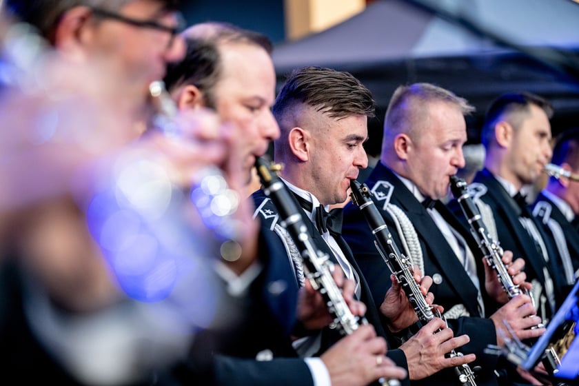 Na Bastionie Sakwowym tłumy meloman&oacute;w. Koncert muzyki filmowej oczarował publiczność