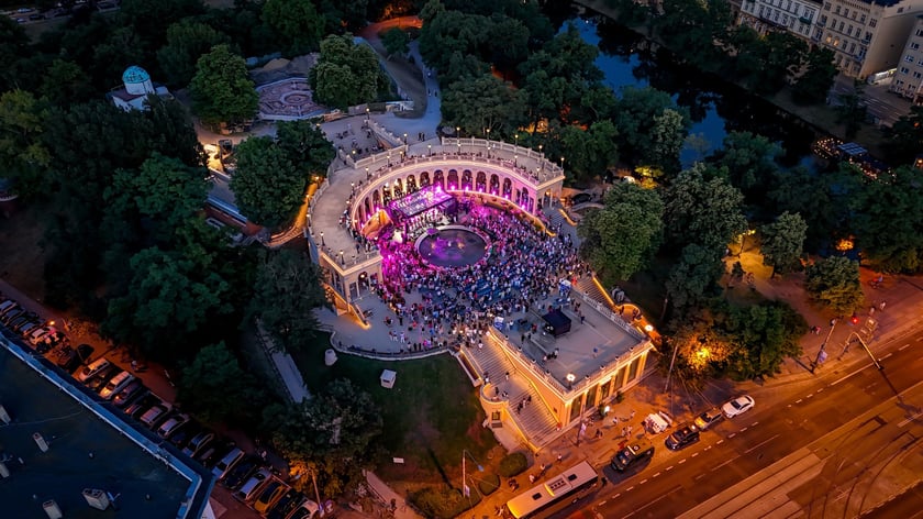 Na Bastionie Sakwowym tłumy meloman&oacute;w. Koncert muzyki filmowej oczarował publiczność