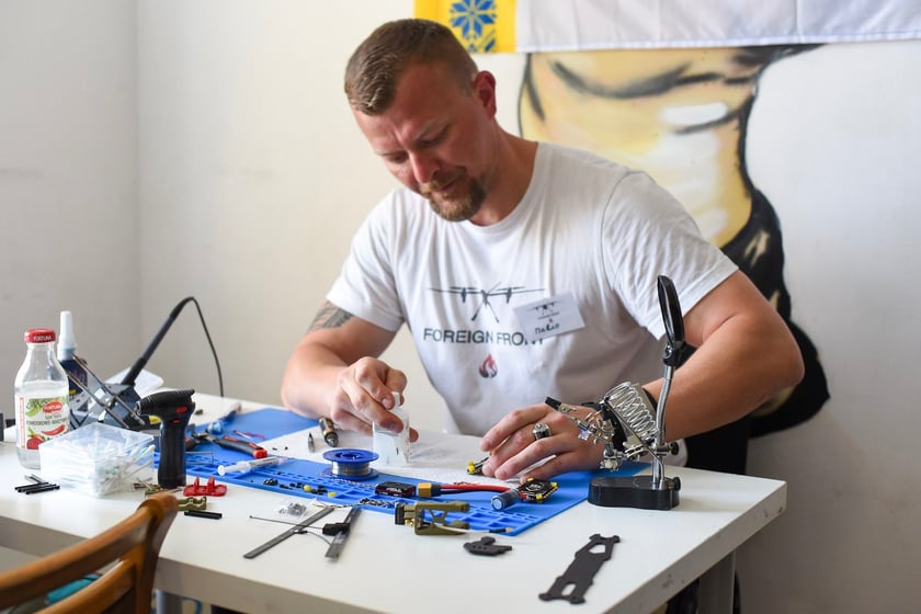 Warsztaty ze składania dronów w Foreign Front, 22 czerwca 2025