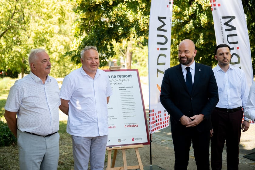 Podpisanie symbolicznej umowy na przebudowę ulicy Powstańców Śląskich, 1 lipca 2025 roku