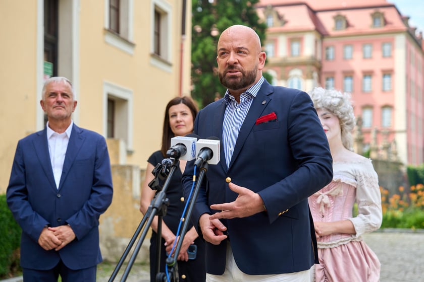 Wrocławianie zwiedzali Zamek Książ z kartą Nasz Wrocław