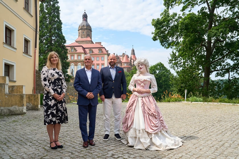 Wrocławianie zwiedzali Zamek Książ z kartą Nasz Wrocław