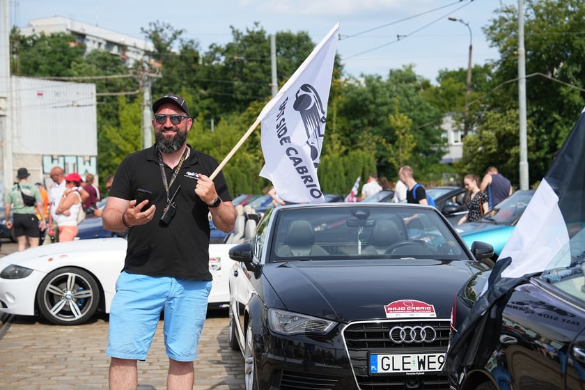 Meta Ogólnopolskiego Charytatywnego Rajdu Cabrio  na Zajezdni Popowice