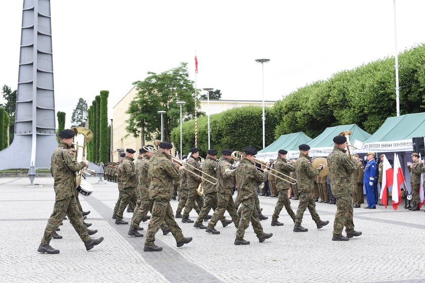 Przysięga żołnierzy 16. Dolnośląskiej Brygady Obrony Terytorialnej
