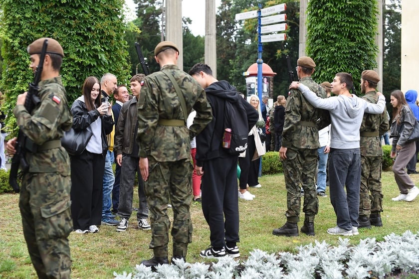 Przysięga żołnierzy 16. Dolnośląskiej Brygady Obrony Terytorialnej