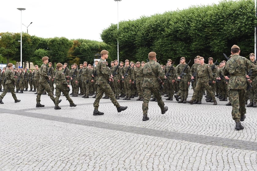Przysięga żołnierzy 16. Dolnośląskiej Brygady Obrony Terytorialnej