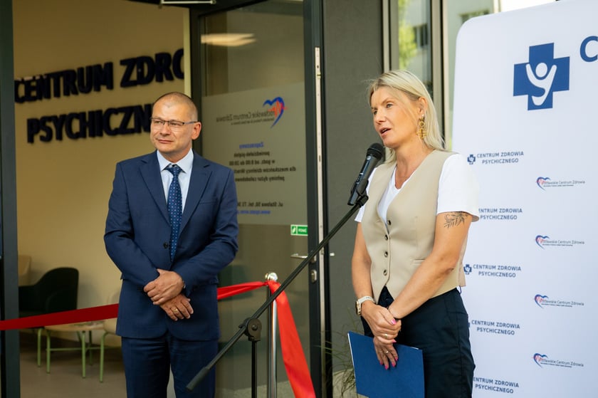 Dyrektor WCZ dr Wojciech Skiba i wizeprezydent Wrocławia Renata Granowska